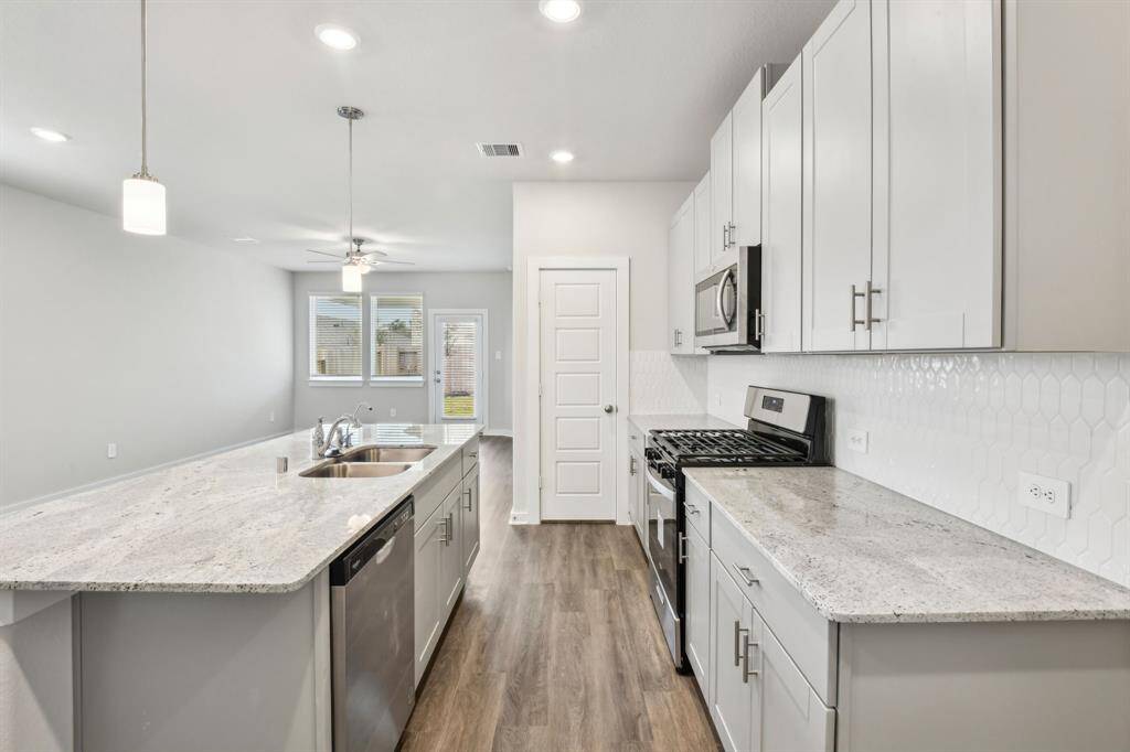 Photo is not of the actual home but is an inspirational photo of builder’s model home and may depict options, furnishings, and/or decorator features that are not included.