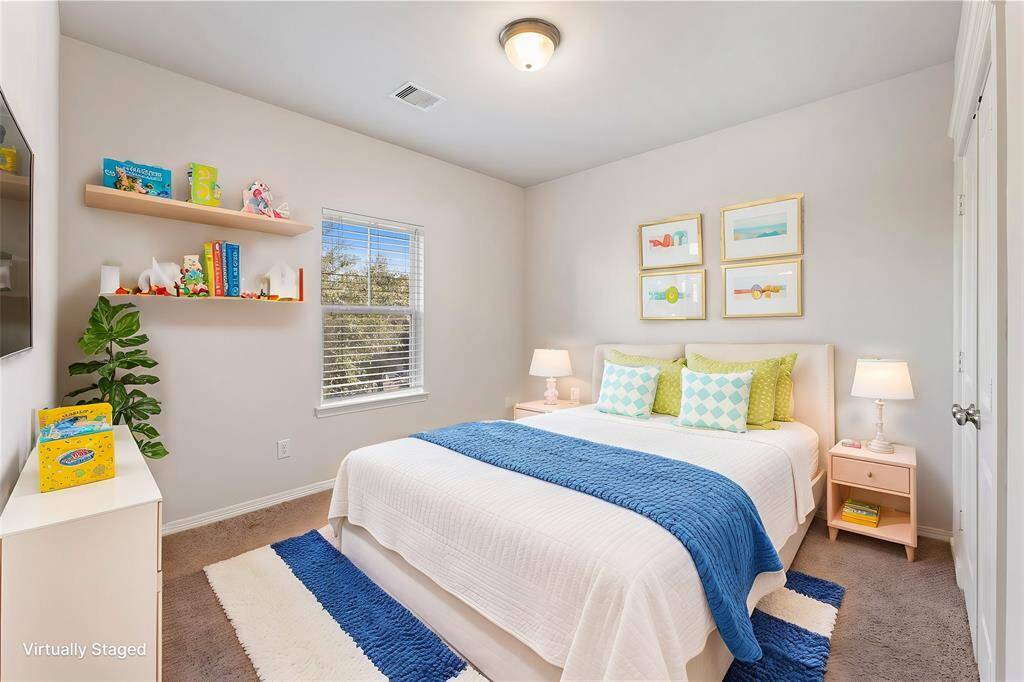 Virtually staged secondary room