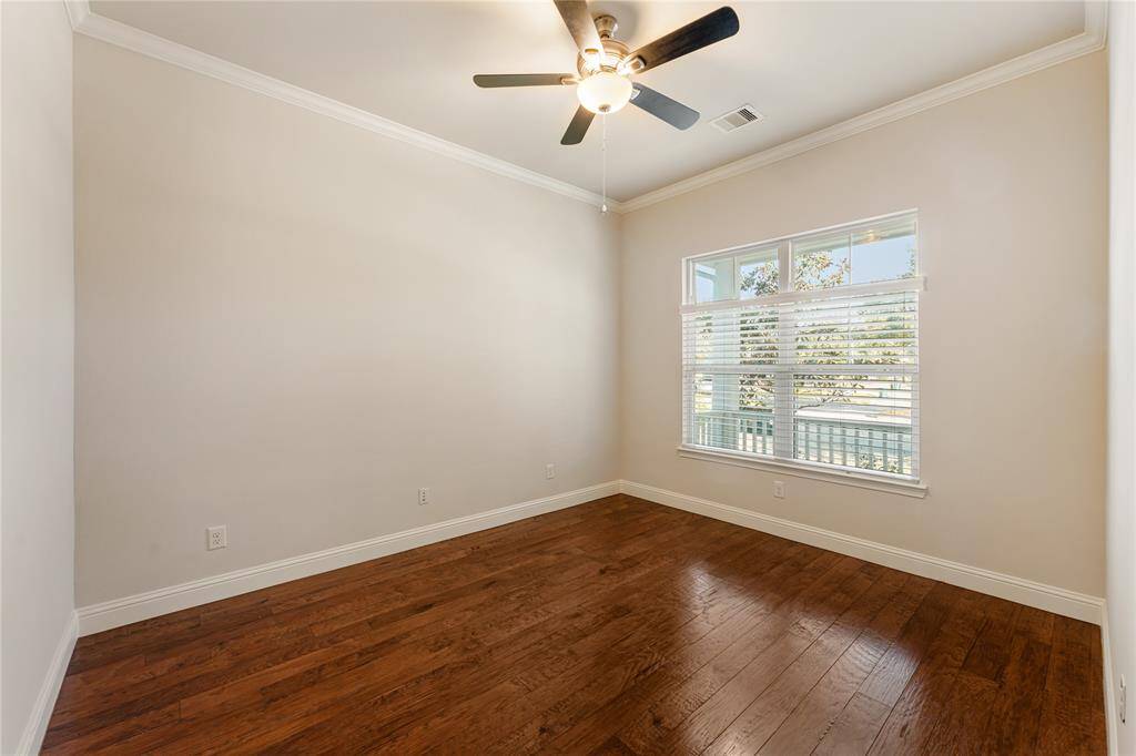 Glass French doors sequester the private study, adding a touch of European understatement and old-world charm! Lounge on a chaise while reading, and still smile while the kids frolic in the foyer!