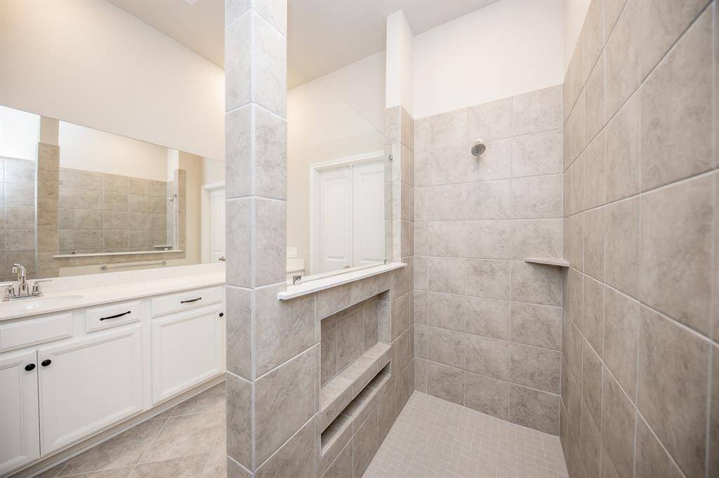 Walk in Super Shower