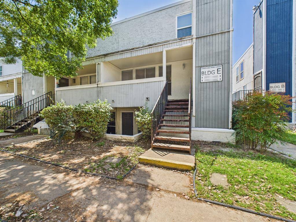 Welcome to 781 Country Place, Unit 2052