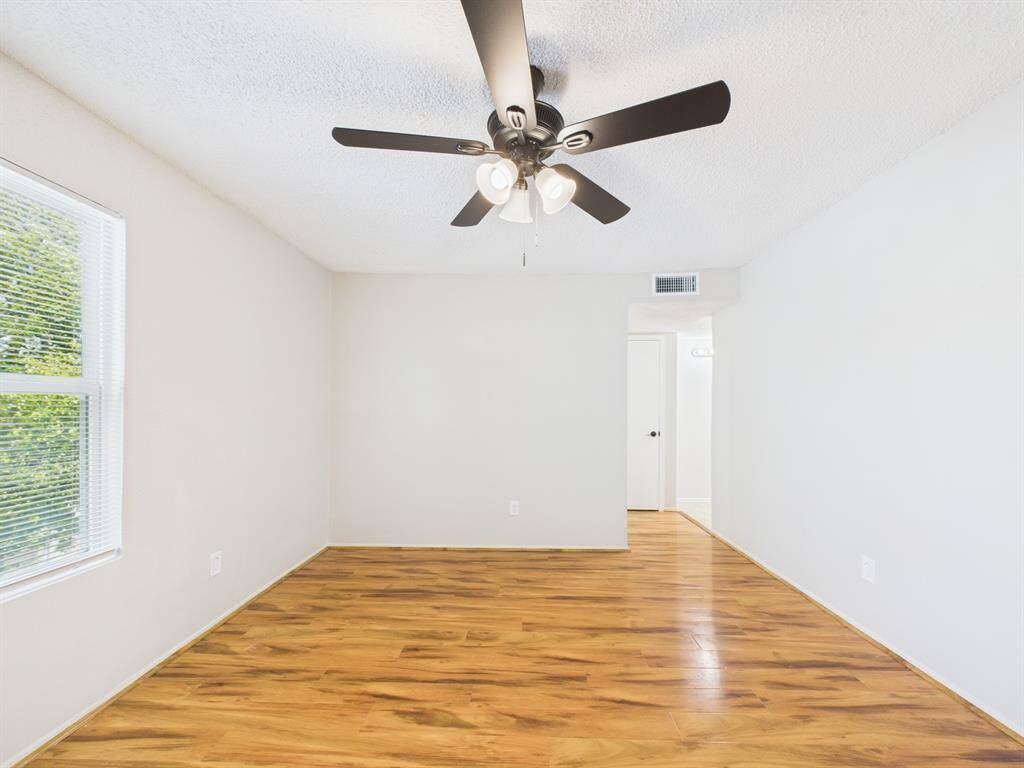 Makes a great wardrobe, seating or workspace