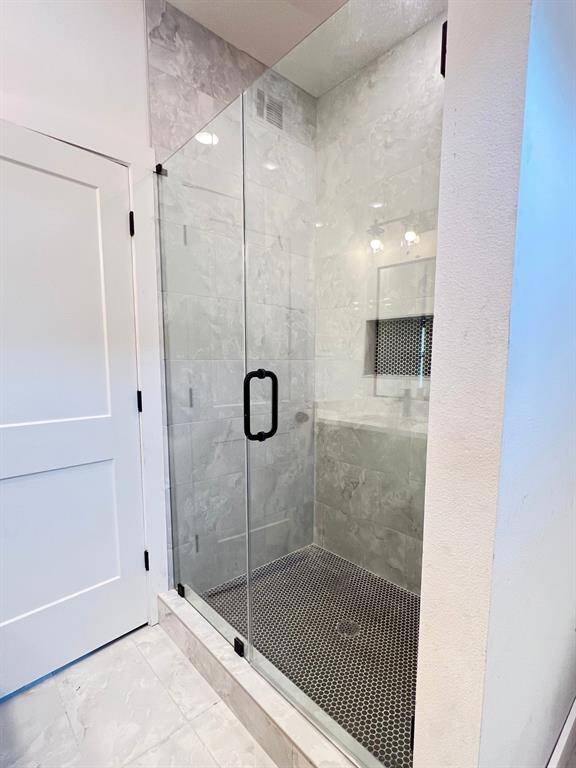 Walk-in Shower