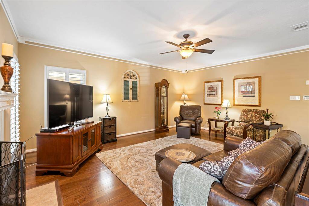 Alternate view of the family room.