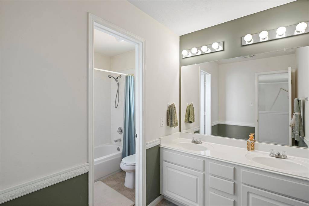 Upstairs bathroom.