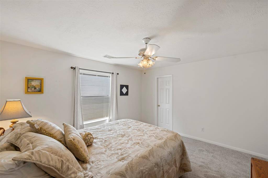 Alternate view of 3rd bedroom.