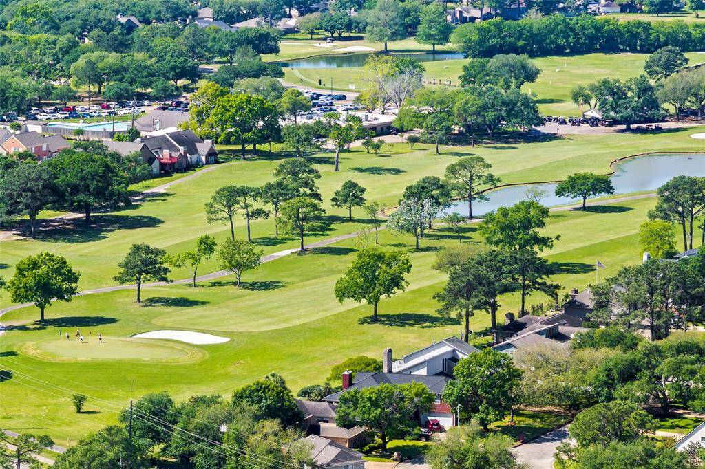 Hearthstone offers various membership plans giving access to the amenities.