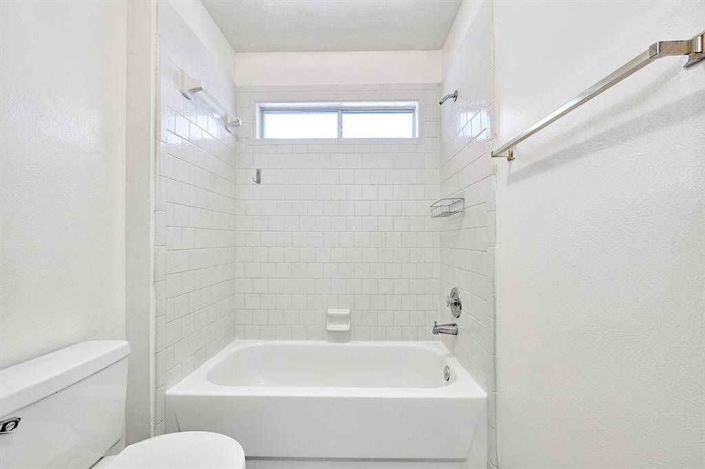 2nd Bathroom