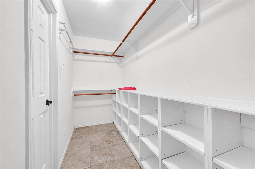 Master Bedroom Closet