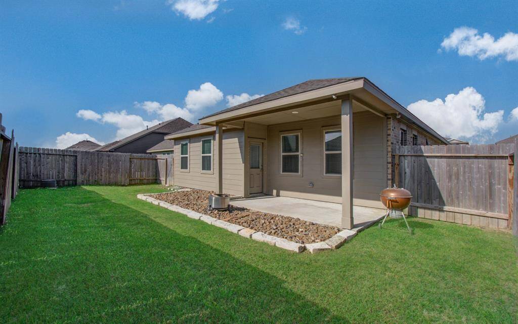 Covered back patio!