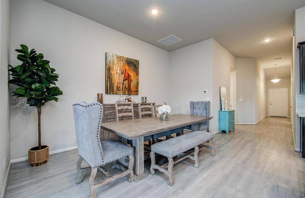 Dining area w/ view of entryway hall!