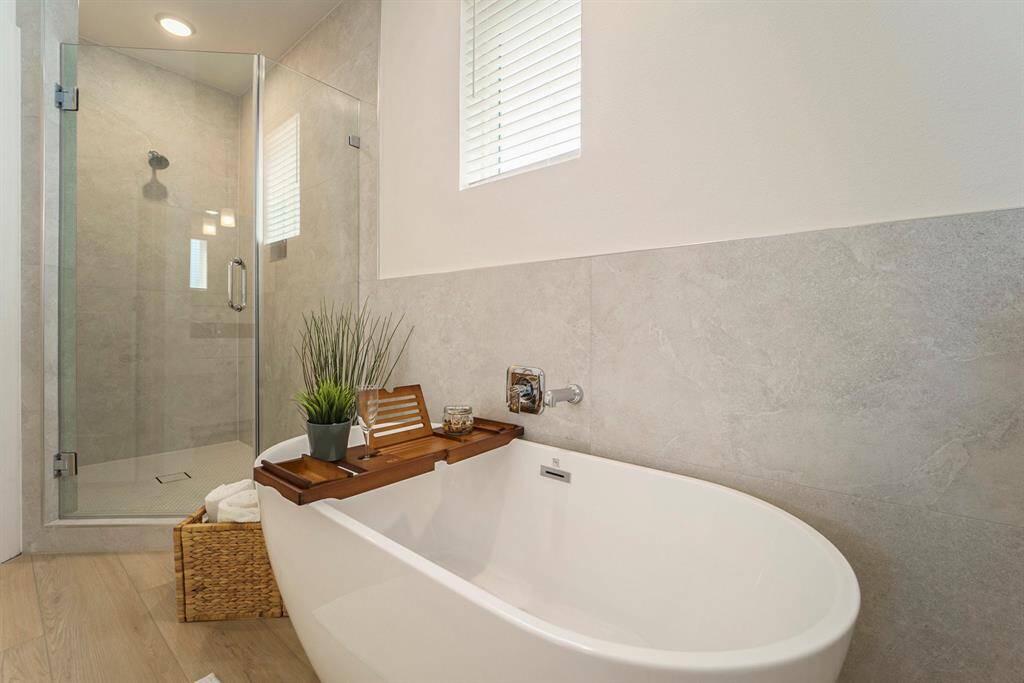 Primary Bath Soaking Tub
