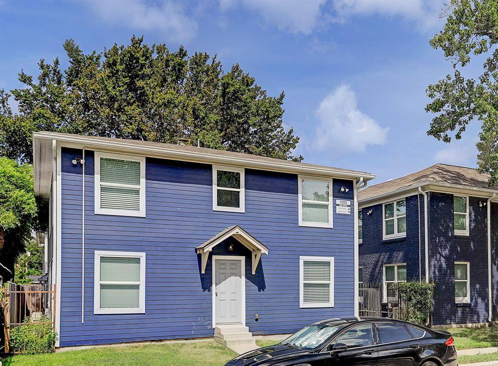 SMALLER FOURPLEX - 1009 Enid