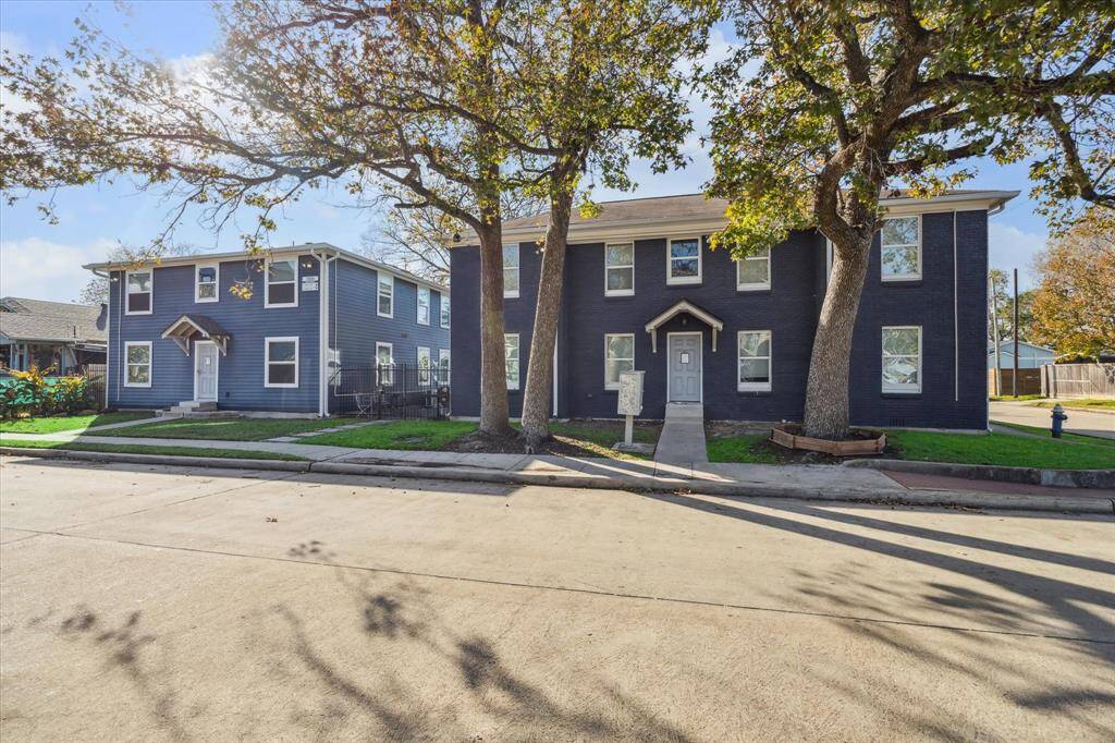 Welcome to ENID - 3 Multi-Family Units on a corner lot, tree-lined street in Brook Smith!
