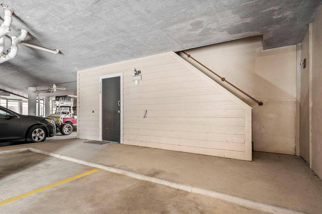 Covered parking - access to unit through back door (up the stairs)