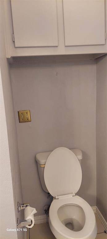 Master Bedroom Bathroom
