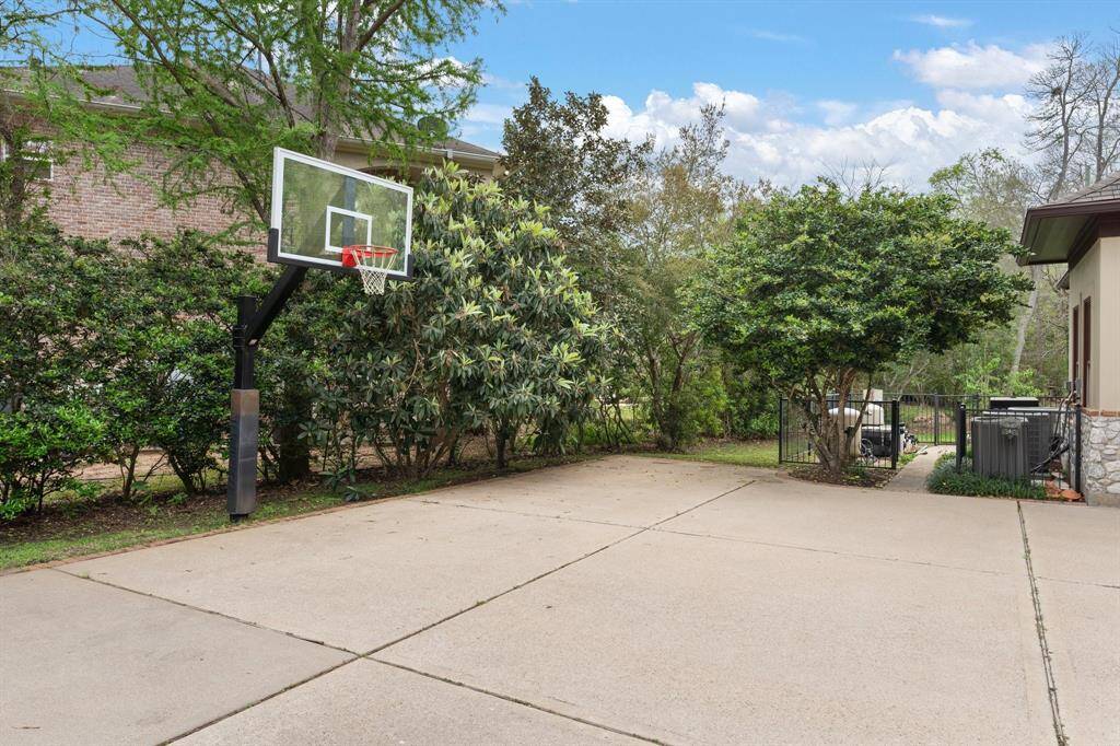 Enjoying the outdoors with your family is a must and having everything this home has to offer, including a personal basketball court, makes it that much easier!