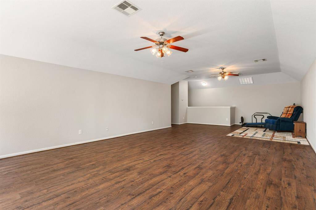 Large game room up