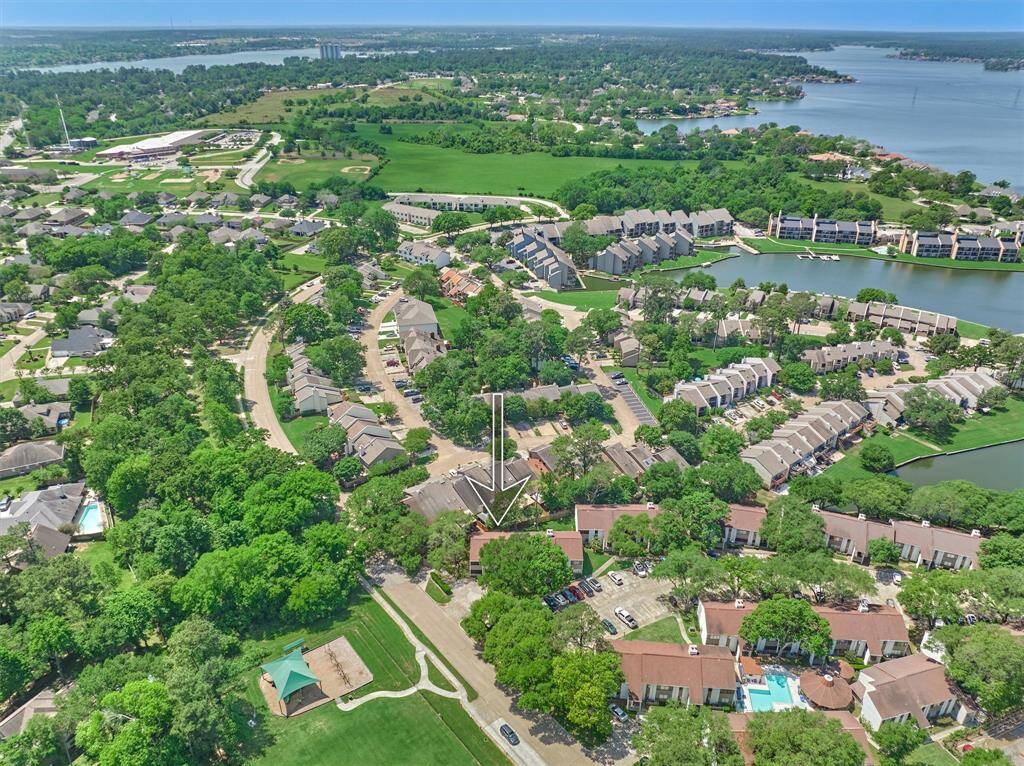 Take a stroll down to the lake to fish, relax, or hop on your boat!