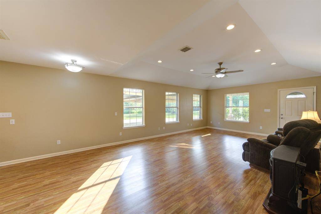 Raised 9.5 ft. Ceiling Family Room