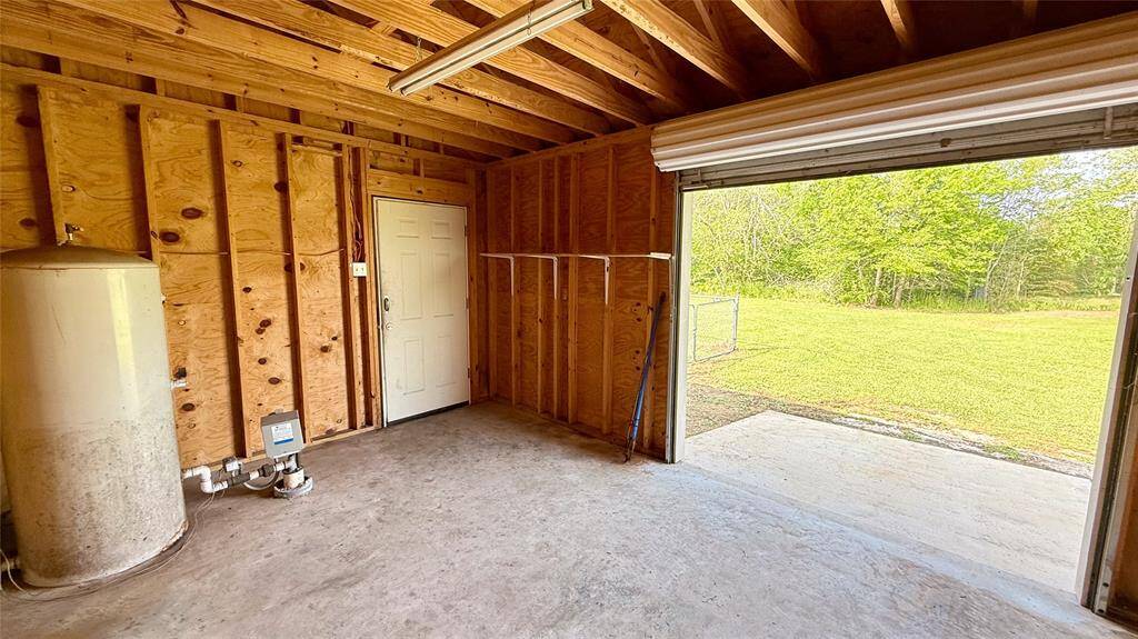 Workshop 7'x7' roll-up door and ramp