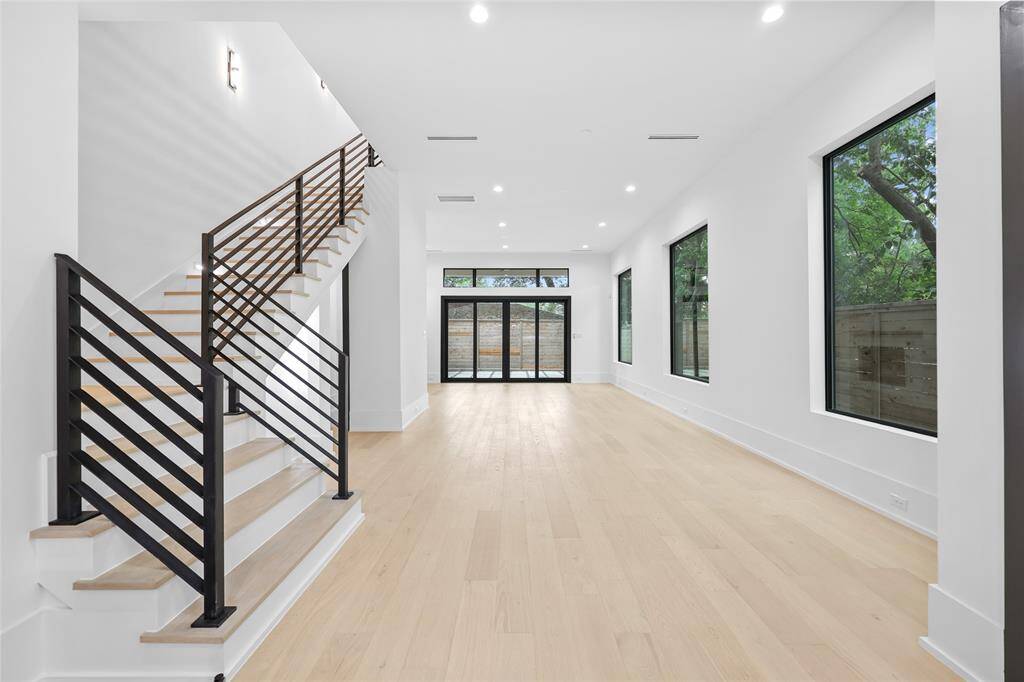 *Photo shown is of the model home. Finishes and selections may vary.