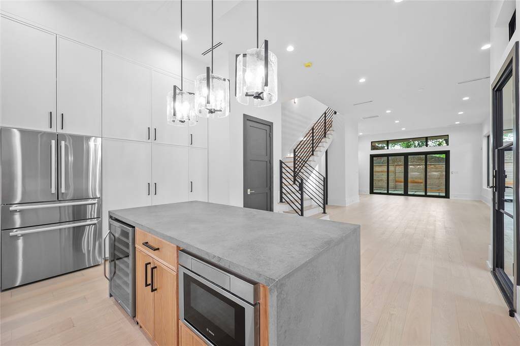 *Photo shown is of the model home. Finishes and selections may vary.
