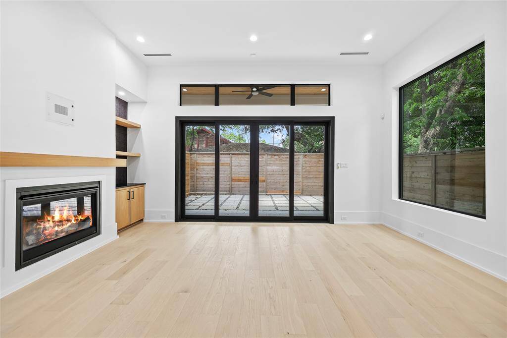 *Photo shown is of the model home. Finishes and selections may vary.