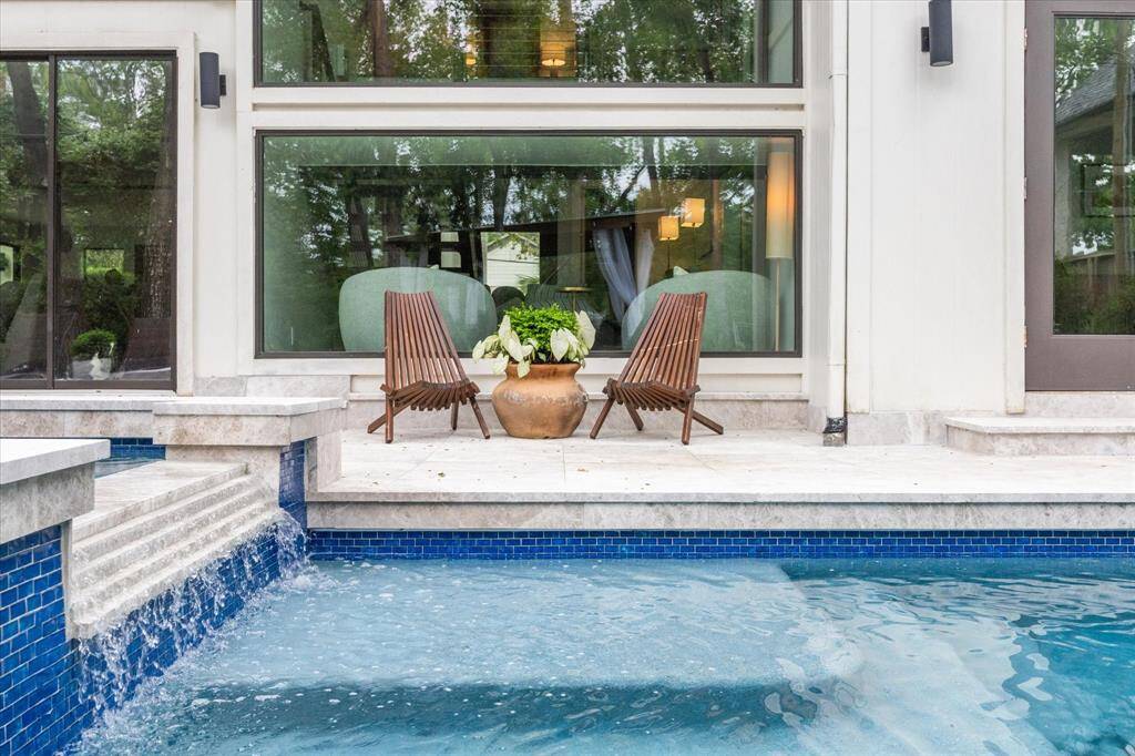 One of many spots to sit and enjoy the peaceful back yard.