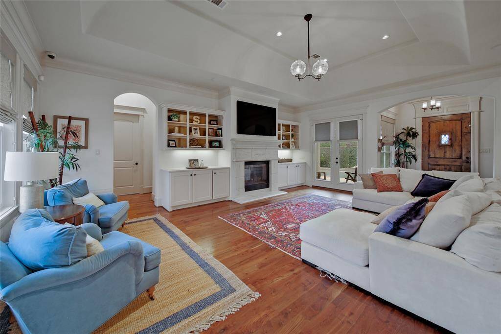 View of living room :4.