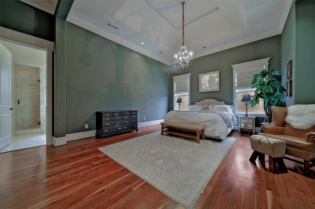 View of primary bedroom :3.