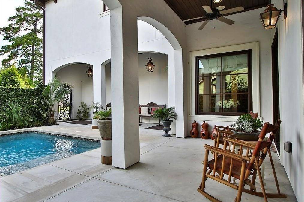 View of back porch :2.
