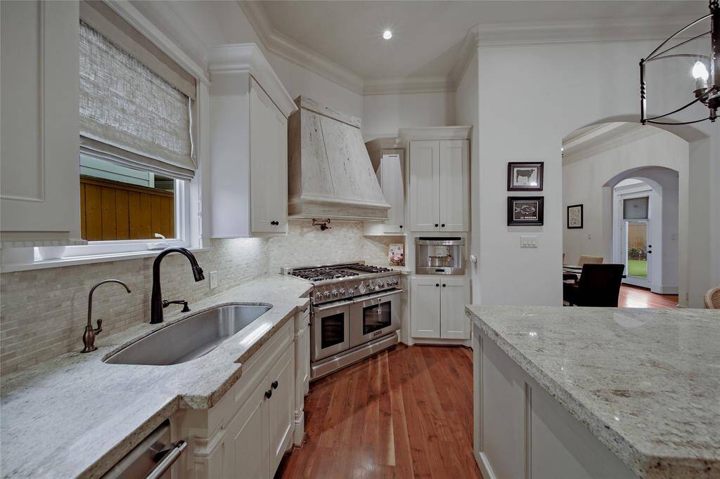 View of kitchen :2.