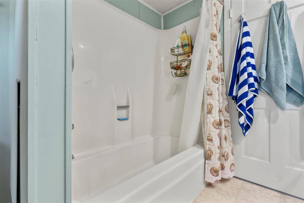 Tub/shower combo
