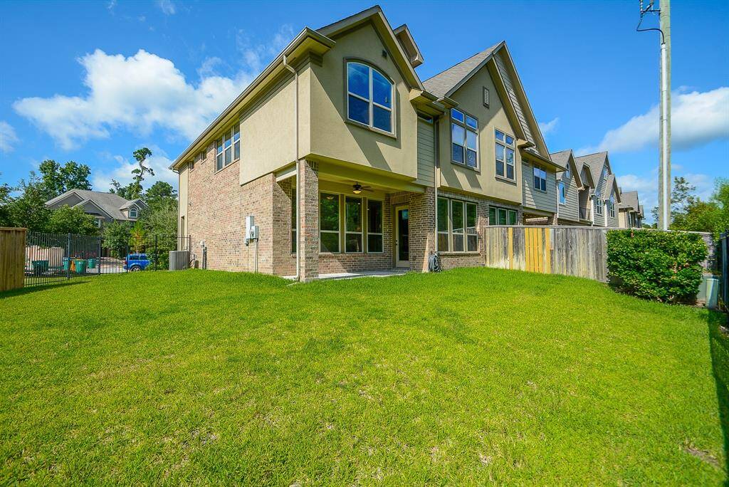 BIG AND PRIVATE LOT IN CUL DE SAC