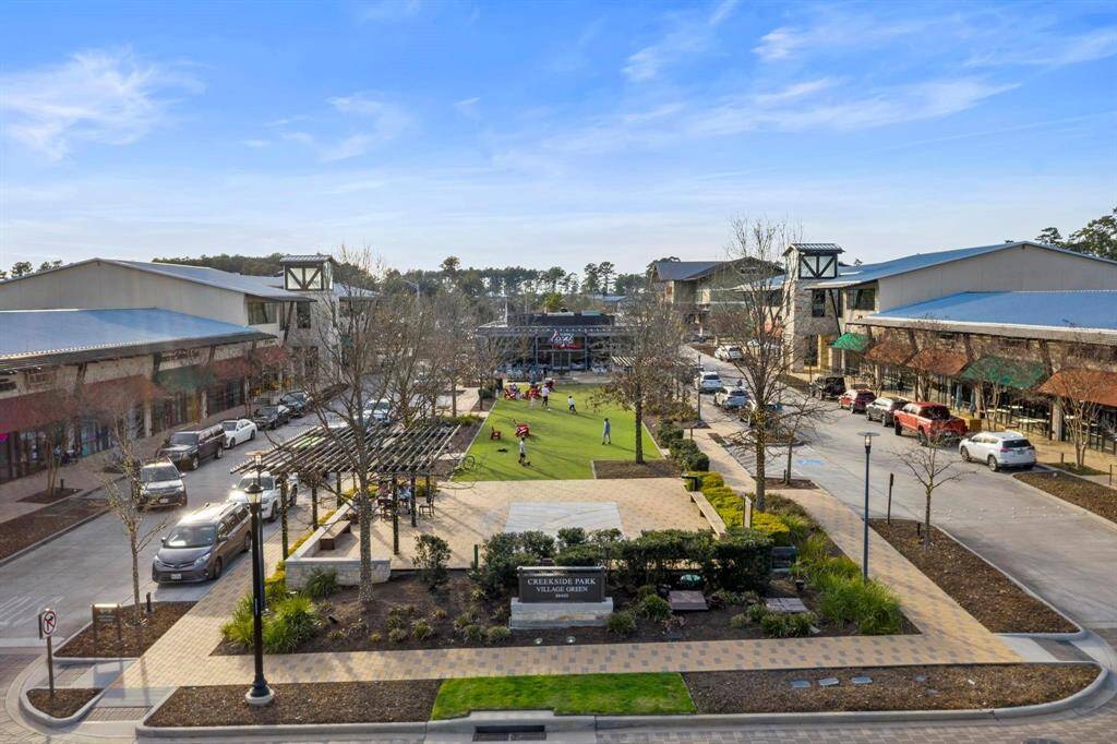 Creekside Park Village Green