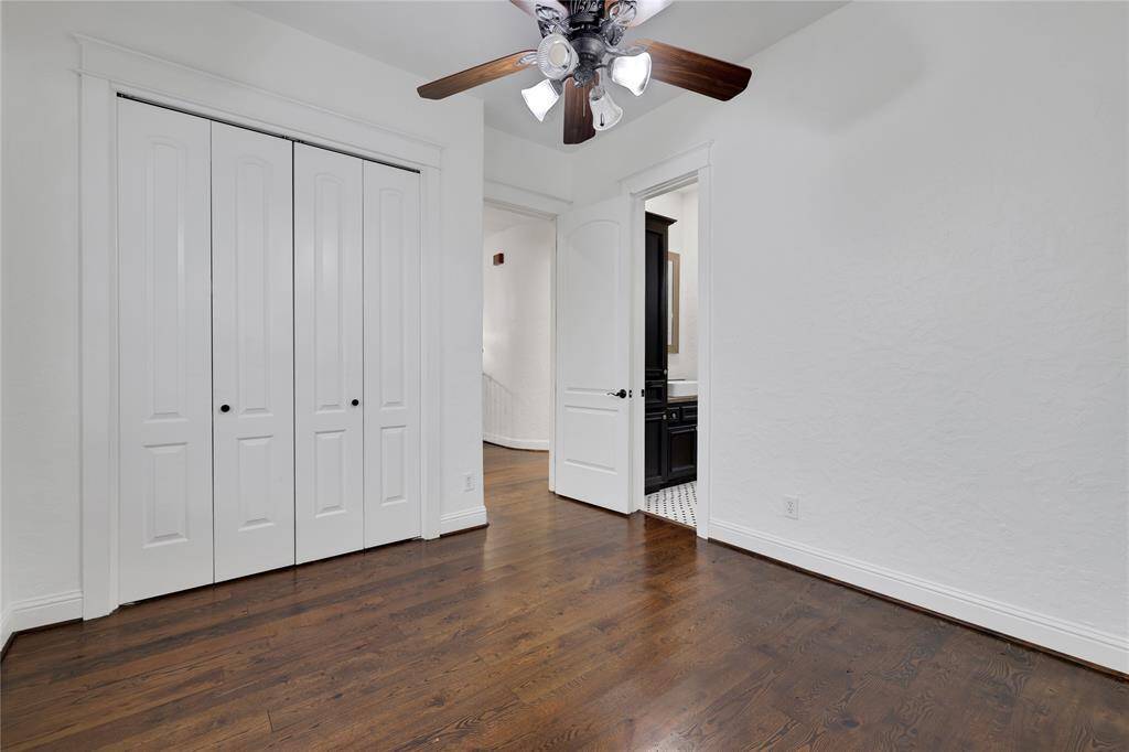 Guest bedroom