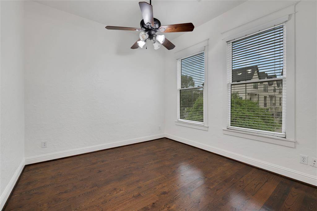 Guest bedroom