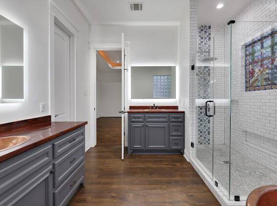 Primary bath