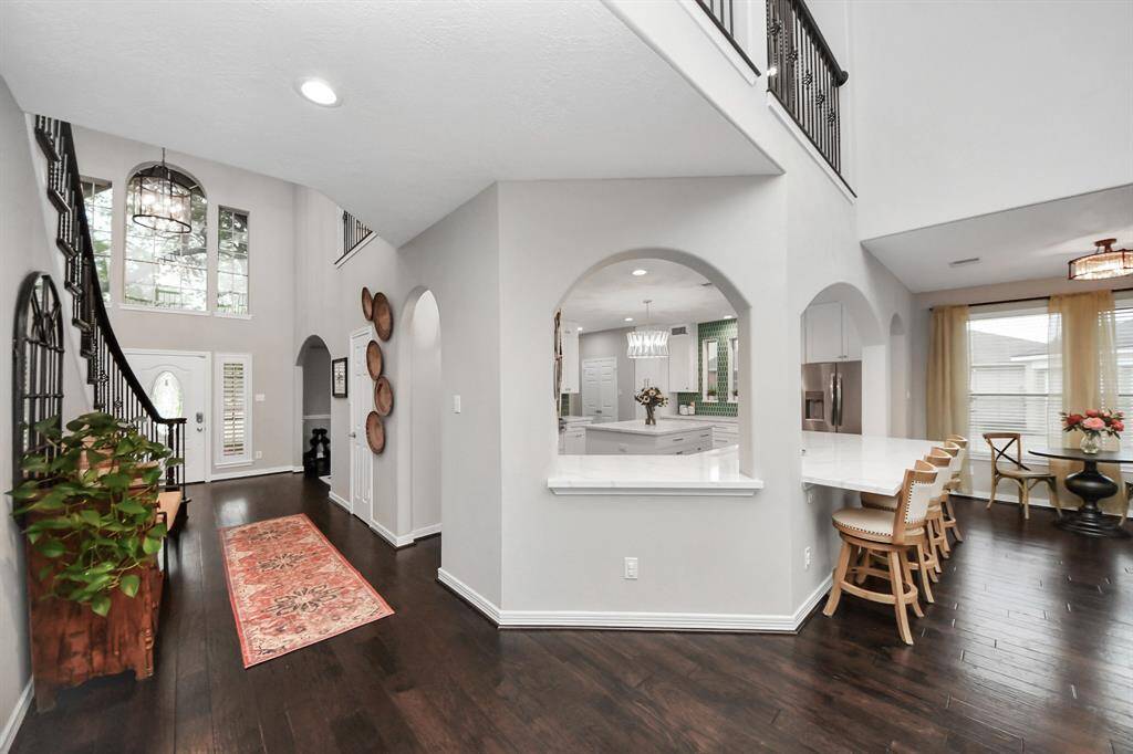 For perspective, just to the left out of view is the door to the half bath powder room.