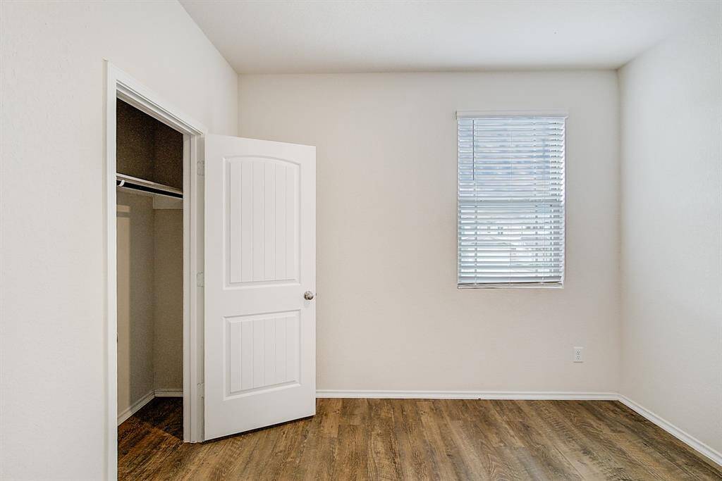 bedroom 3 closet