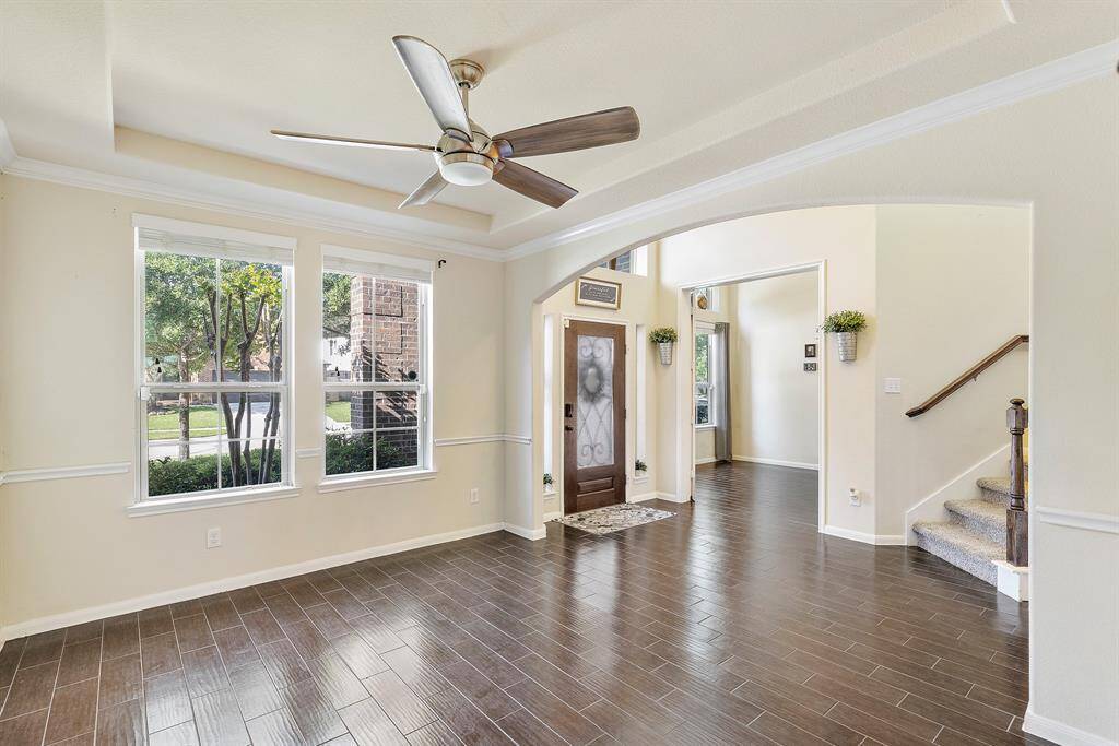 Formal Dining or Formal Living (your choice)