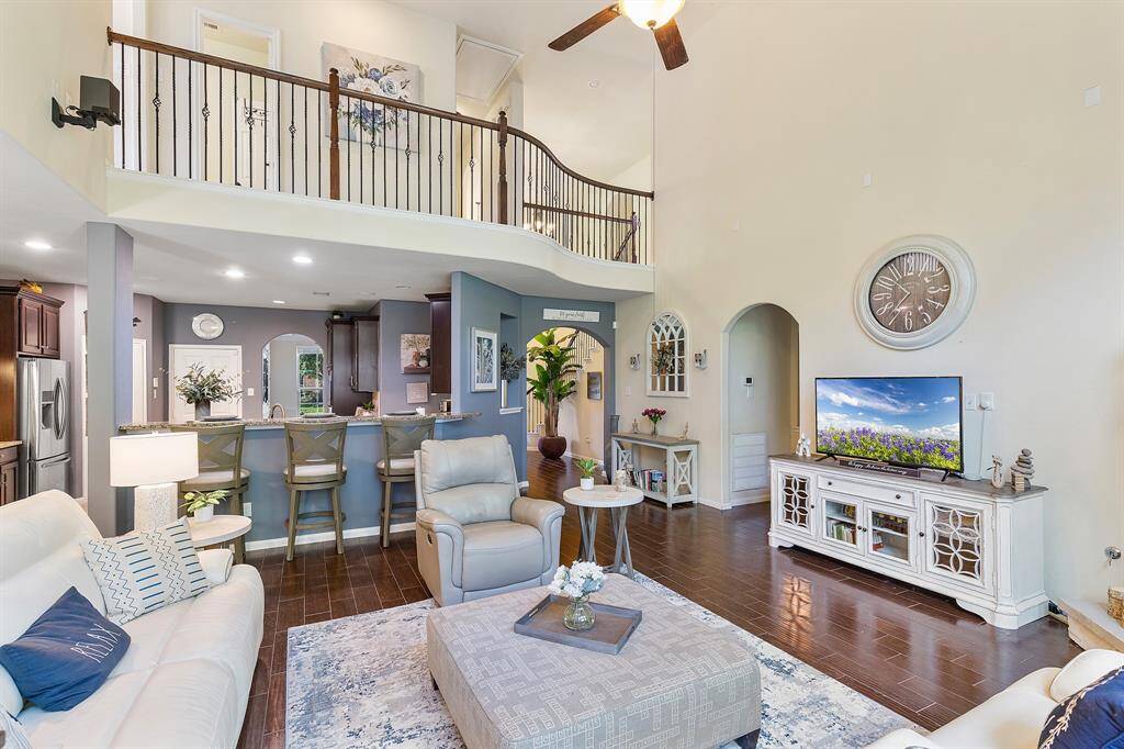 Large Living Room