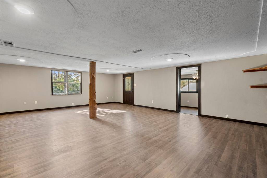 Open living/dining/kitchen