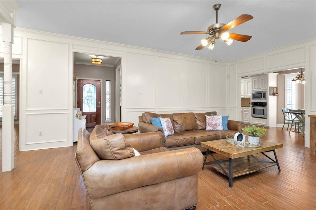 Living room is open to the kitchen and breakfast area