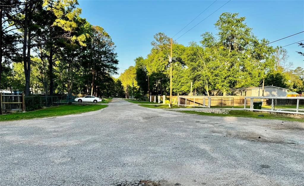 End of the street in a cul-de-sac
