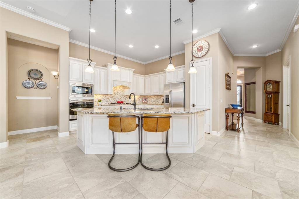 Open floorplan with an amazing kitchen!