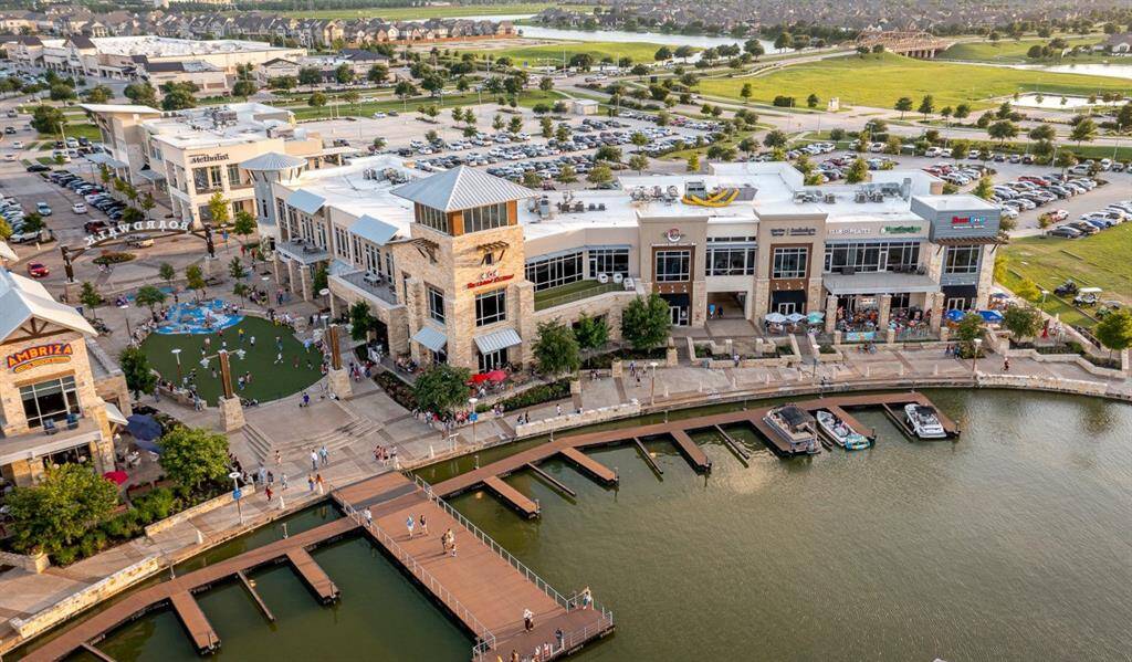 Boardwalk shops and restaurants just a few miles away.