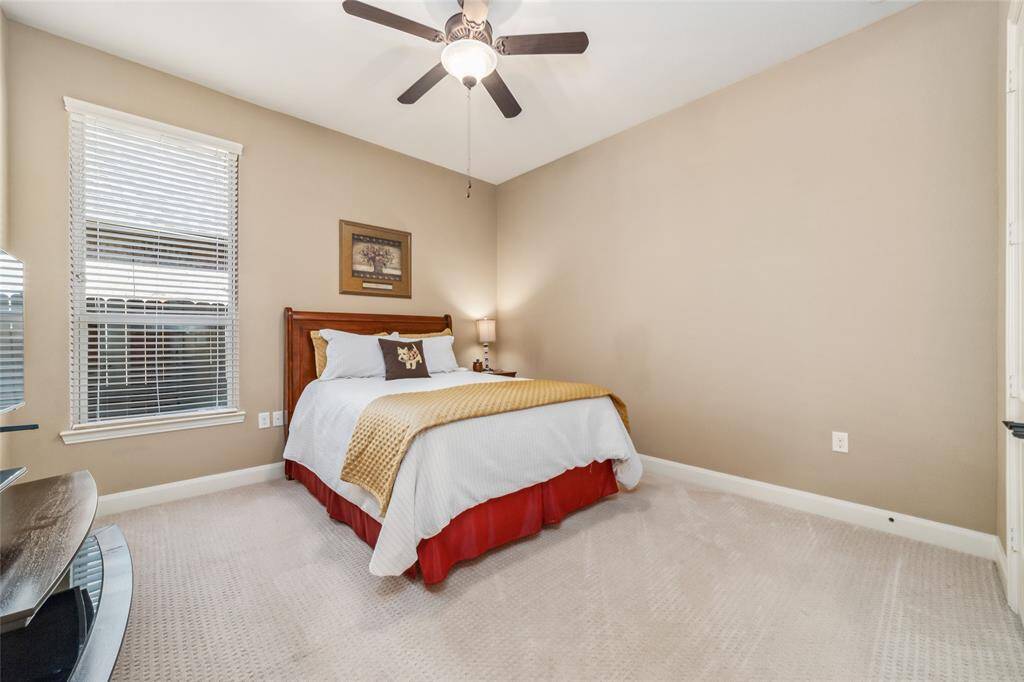 Huge secondary bedroom with walk in closet