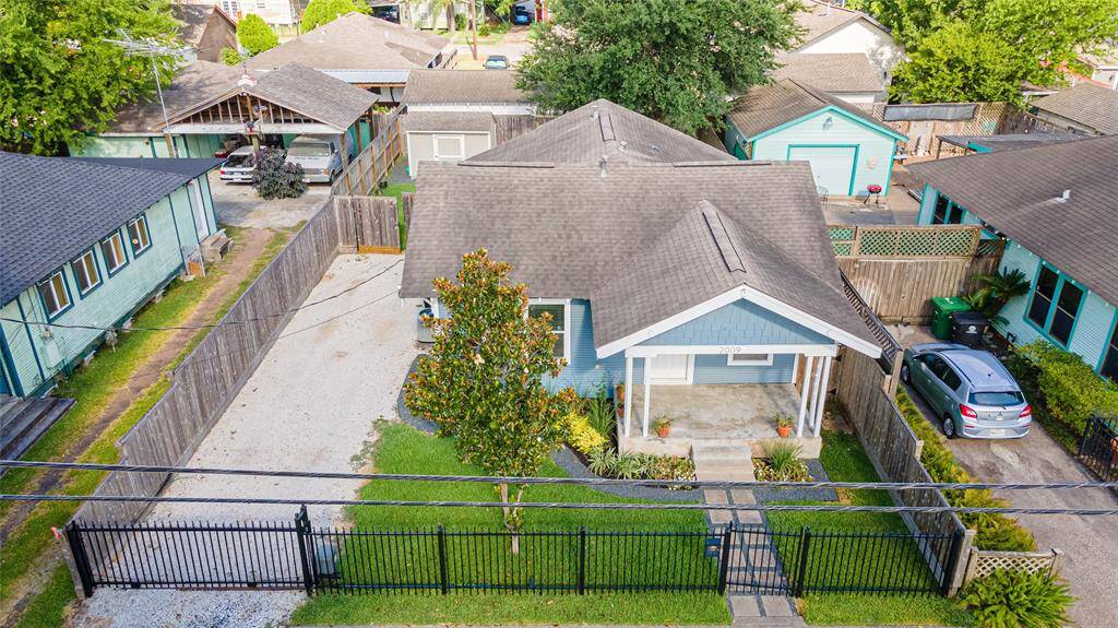 Aerial view showing the automated fencing and the gate to your backyard!